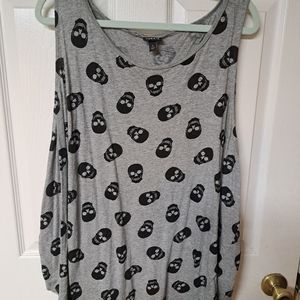 Torrid size 5 skull tank